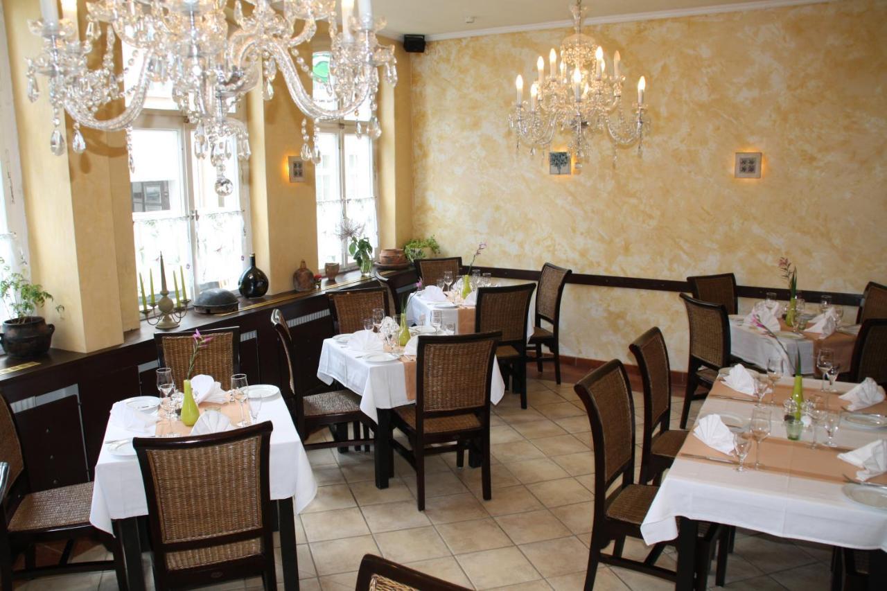 Restaurant & Hotel Olive ไกรฟ์สวัลด์ ภายนอก รูปภาพ